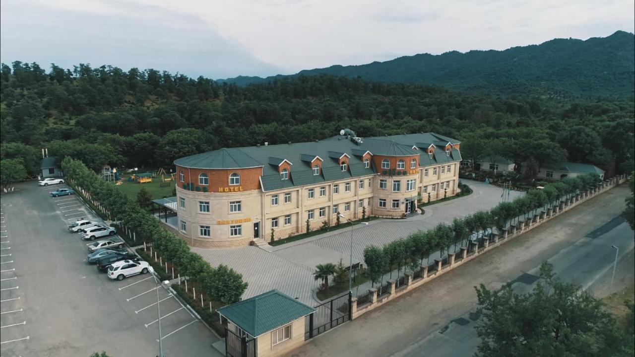 Vilesh Palace Hotel มาซาลเลอ ภายนอก รูปภาพ