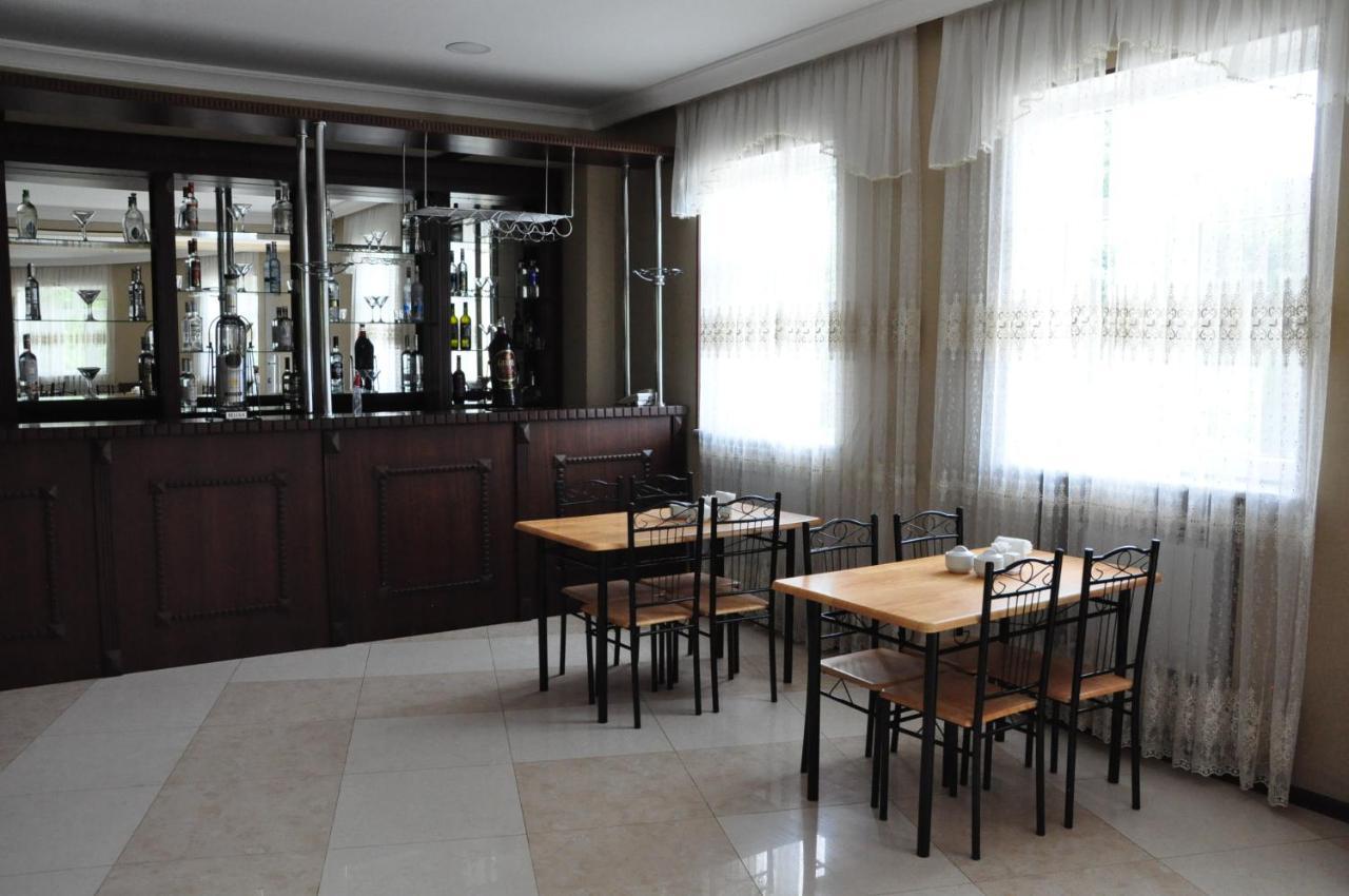 Vilesh Palace Hotel มาซาลเลอ ภายนอก รูปภาพ