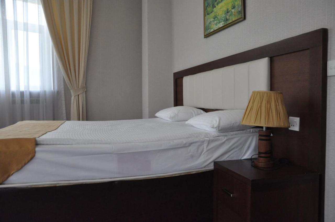 Vilesh Palace Hotel มาซาลเลอ ภายนอก รูปภาพ