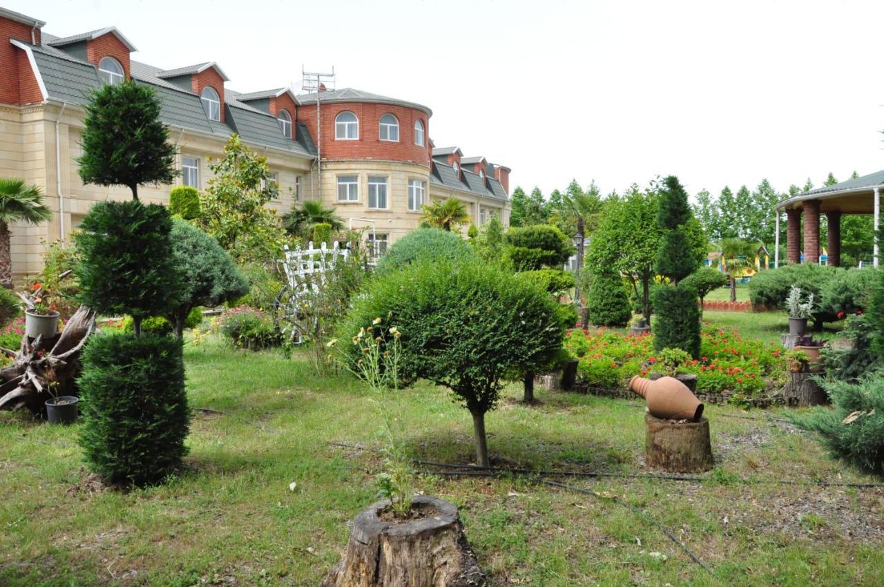 Vilesh Palace Hotel มาซาลเลอ ภายนอก รูปภาพ