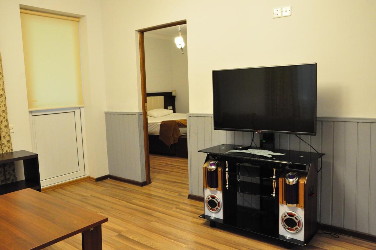Vilesh Palace Hotel มาซาลเลอ ภายนอก รูปภาพ