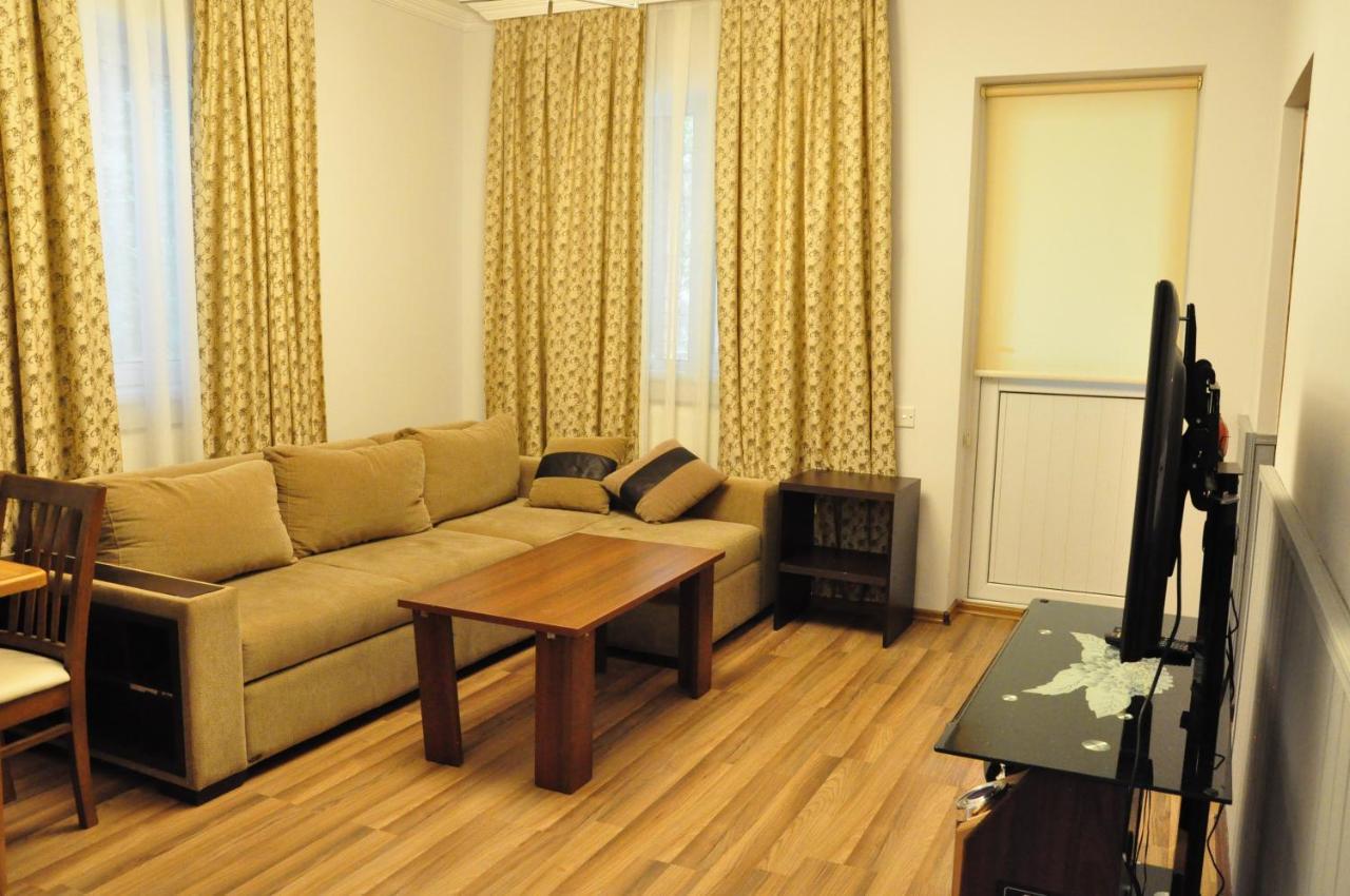 Vilesh Palace Hotel มาซาลเลอ ภายนอก รูปภาพ