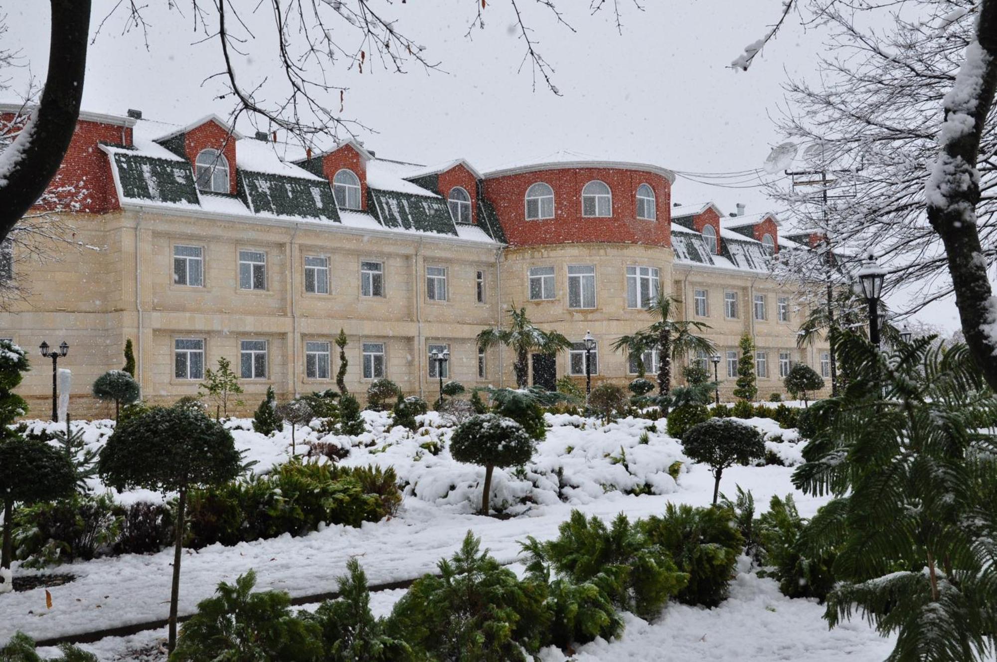 Vilesh Palace Hotel มาซาลเลอ ภายนอก รูปภาพ